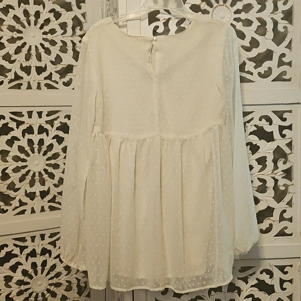 Japna White and Red Puff Sleeve Embroidered Blouse - Picture 3 of 4